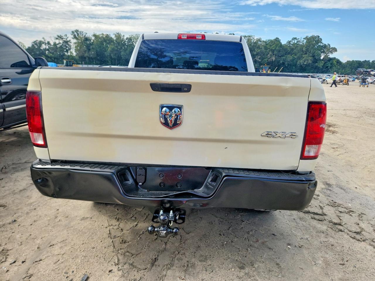 1C6RR7FTXJS233453 · 2018 RAM 1500 · 6/12