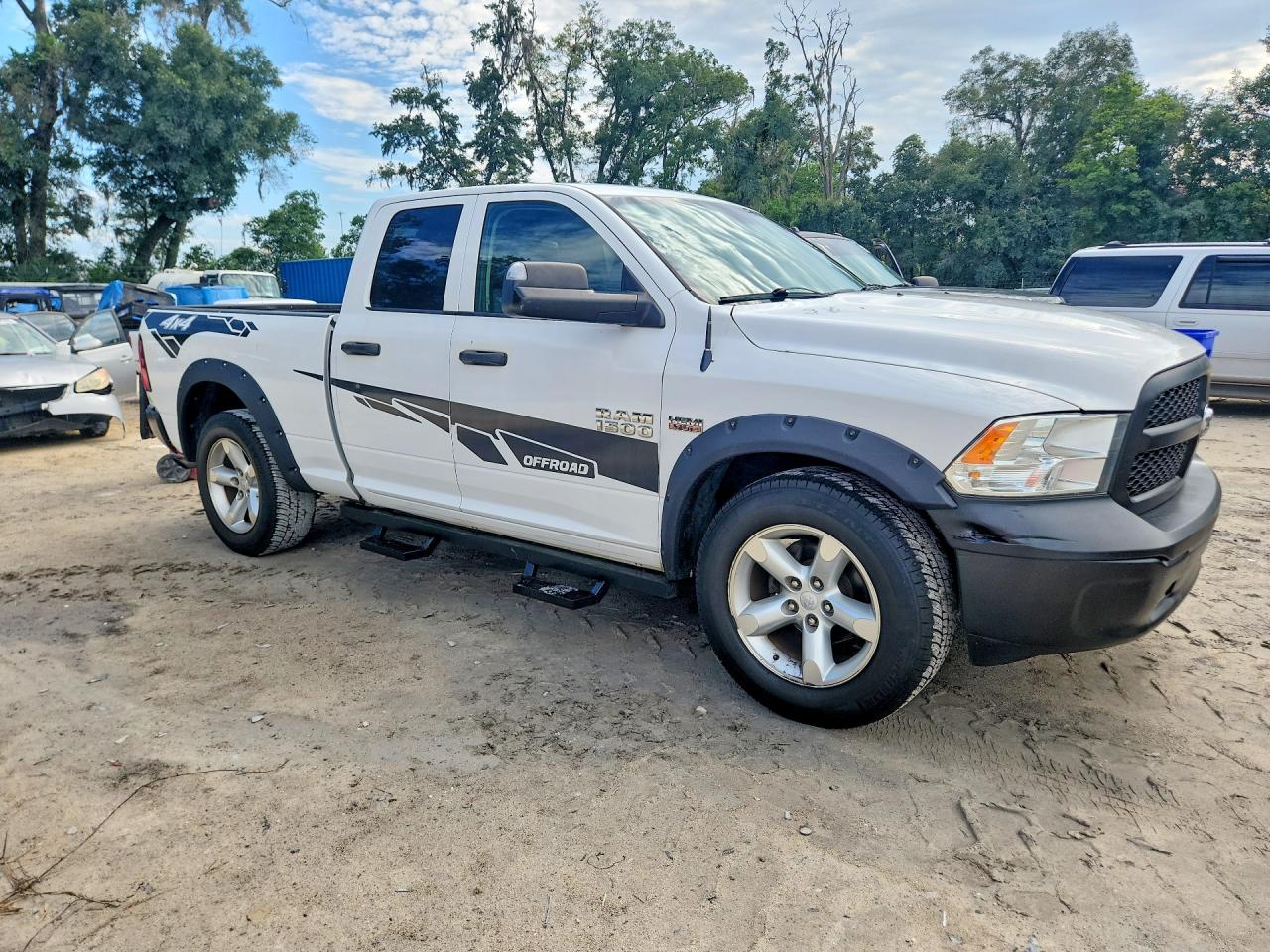 1C6RR7FTXJS233453 · 2018 RAM 1500 · 4/12