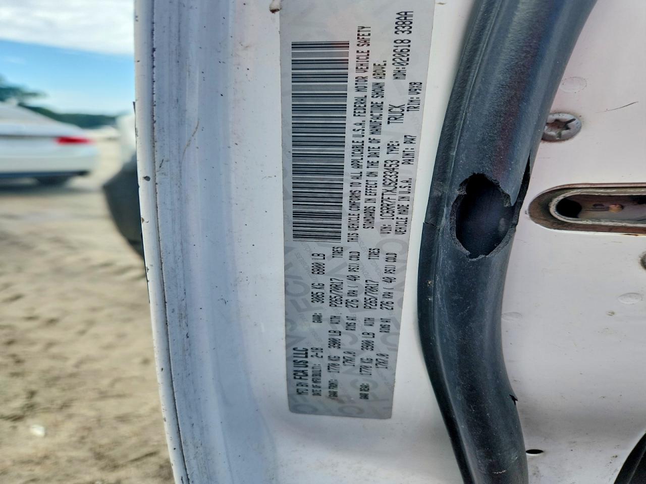 1C6RR7FTXJS233453 · 2018 RAM 1500 · 12/12