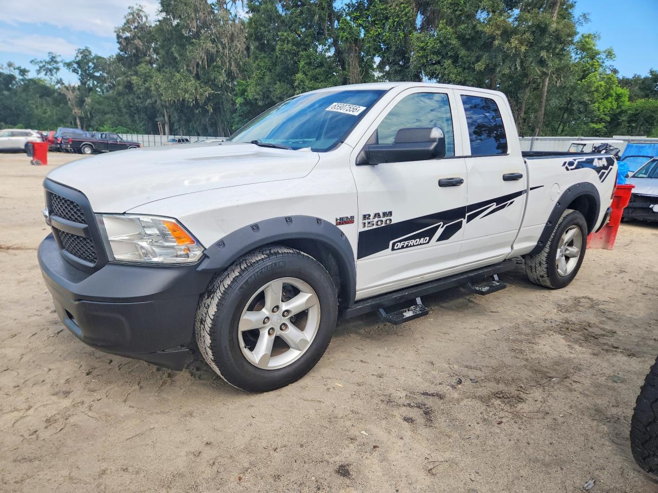 1C6RR7FTXJS233453 · 2018 RAM 1500