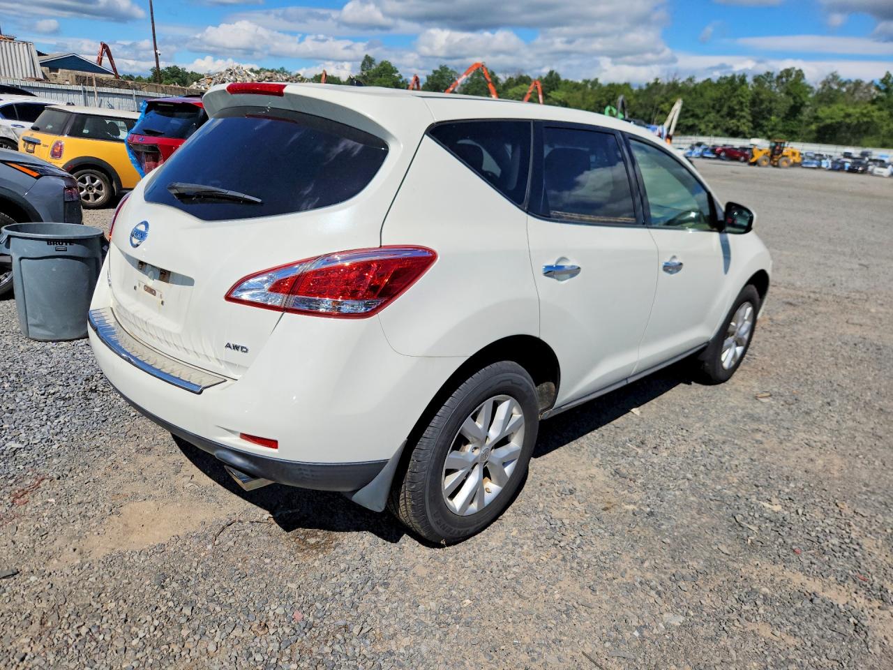 JN8AZ1MW0BW157952 · 2011 NISSAN MURANO · 3/13
