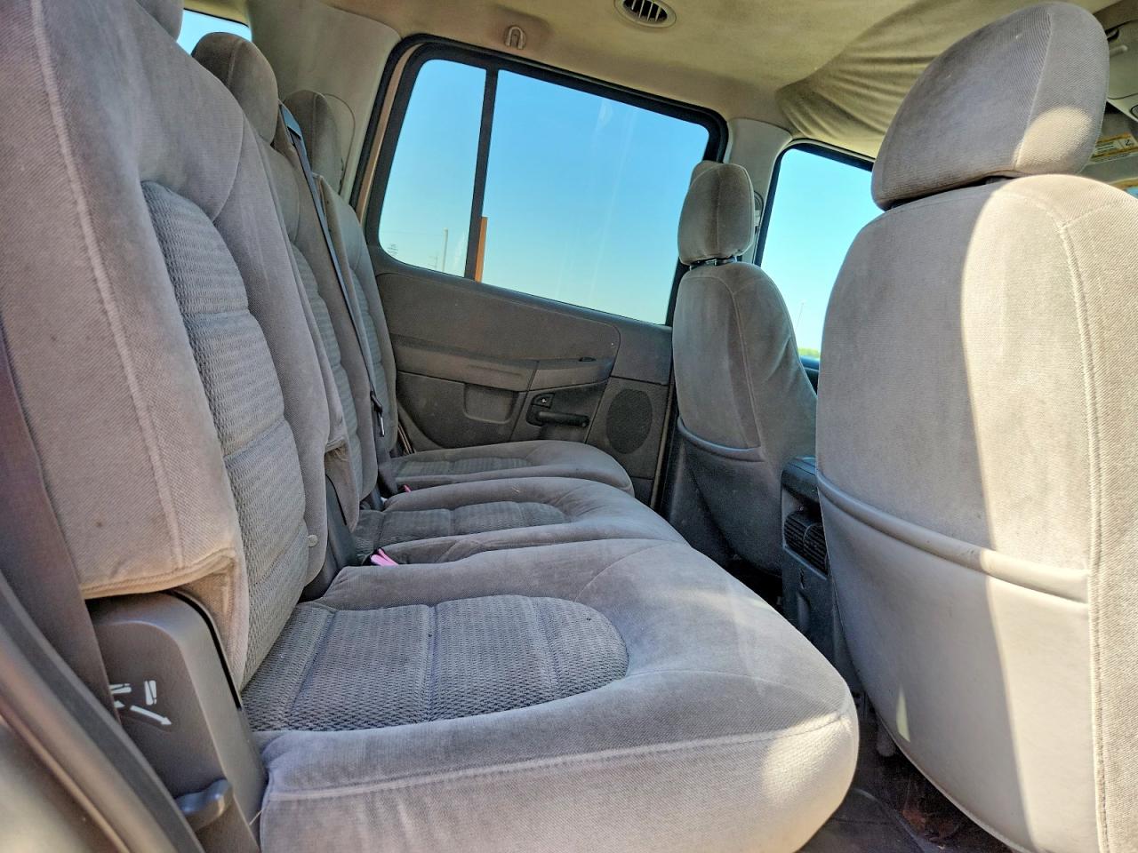 1FMZU63K25ZA51171 · 2005 FORD EXPLORER · 11/13