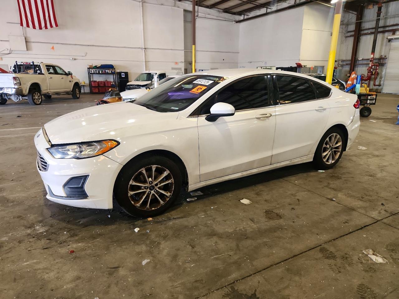 3FA6P0HD2KR161732 · 2019 FORD FUSION