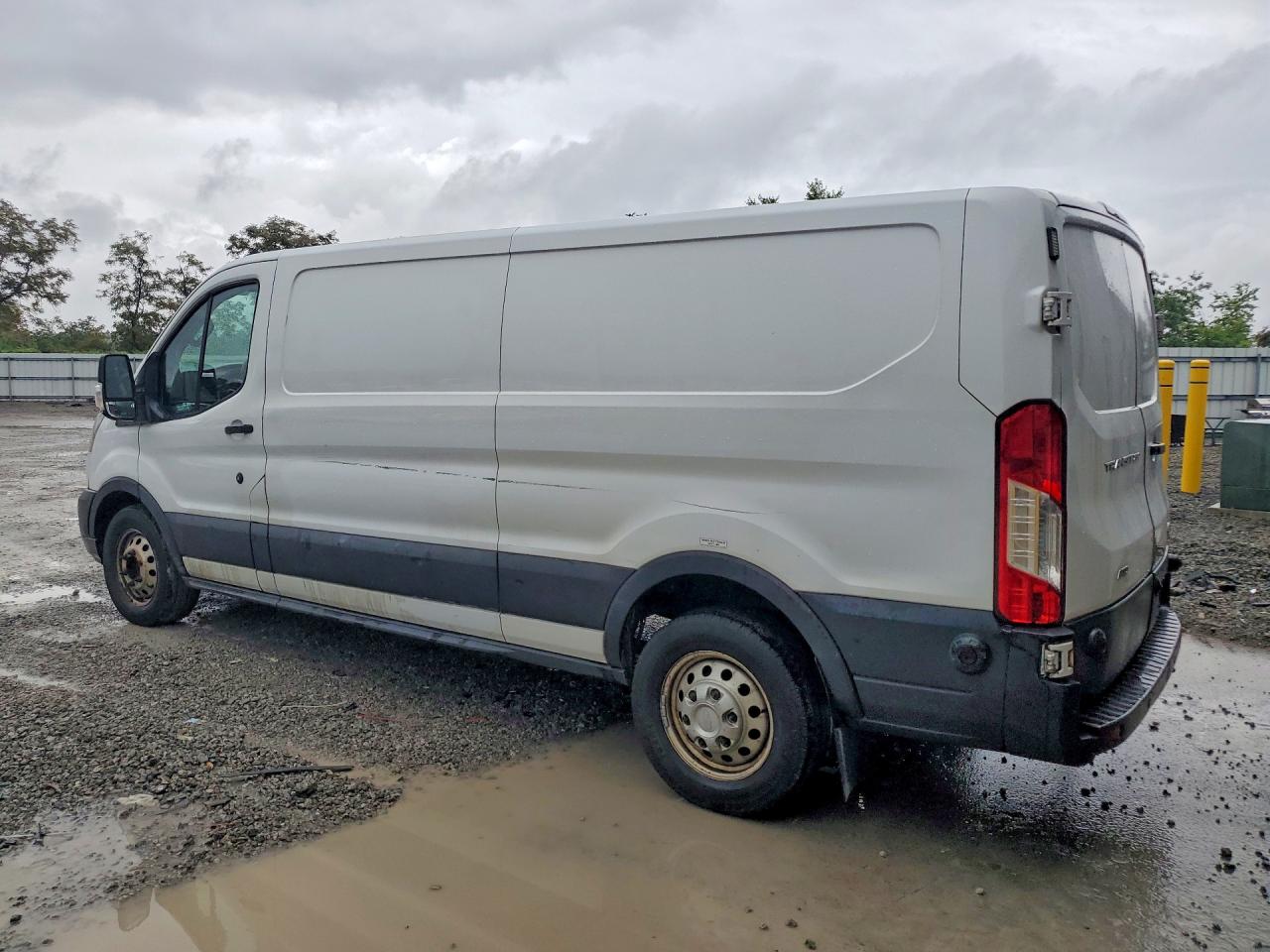 1FTBR2Y86LKA63729 · 2020 FORD TRANSIT · 2/13