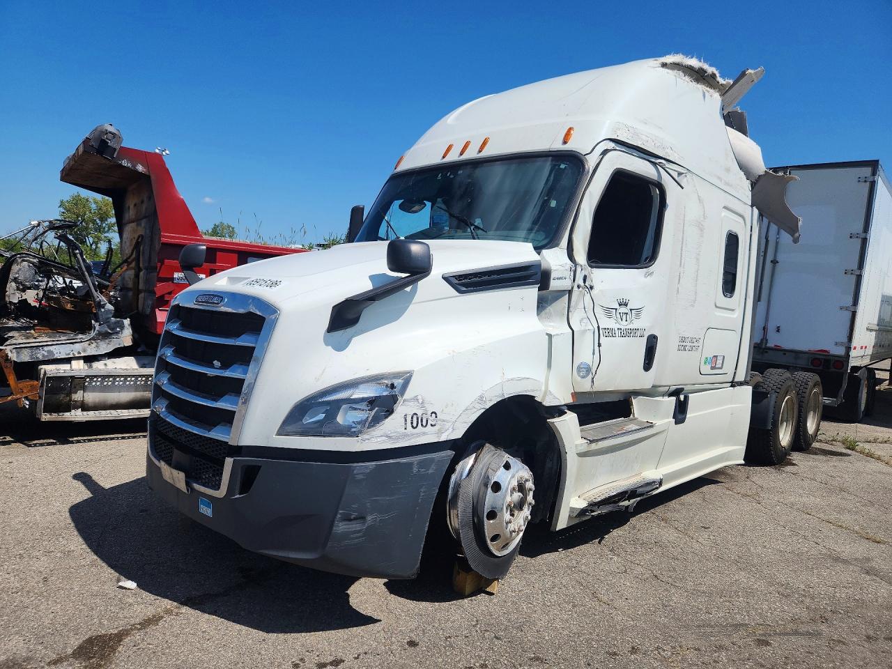 2019 FREIGHTLINER CASCADIA 126