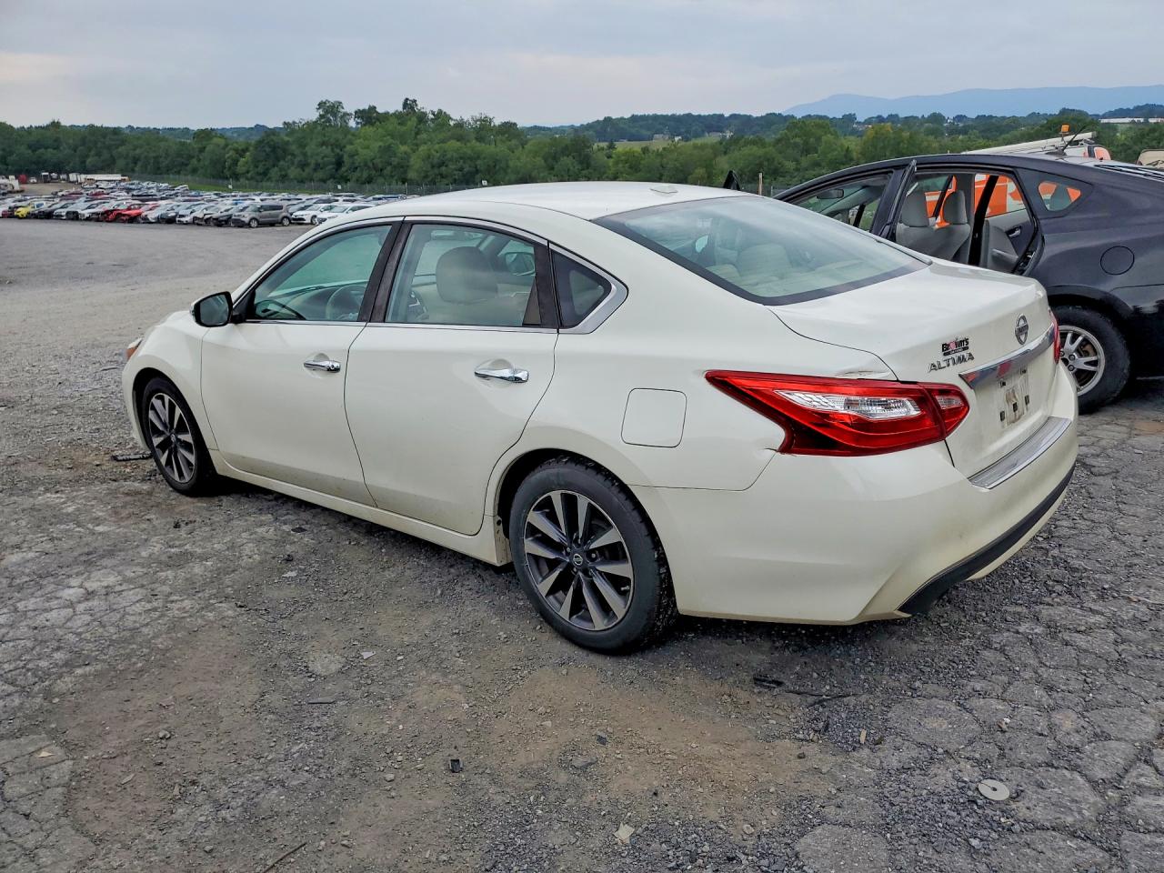 1N4AL3APXHC146219 · 2017 NISSAN ALTIMA · 2/12