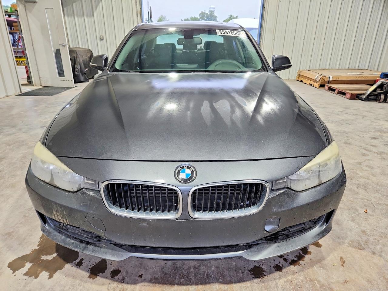WBA3A5C51DF352552 · 2013 BMW 328 · 5/12