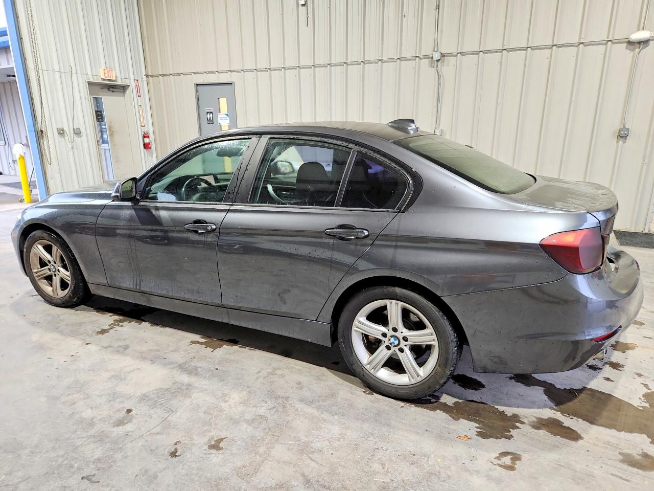 WBA3A5C51DF352552 · 2013 BMW 328 · 2/12