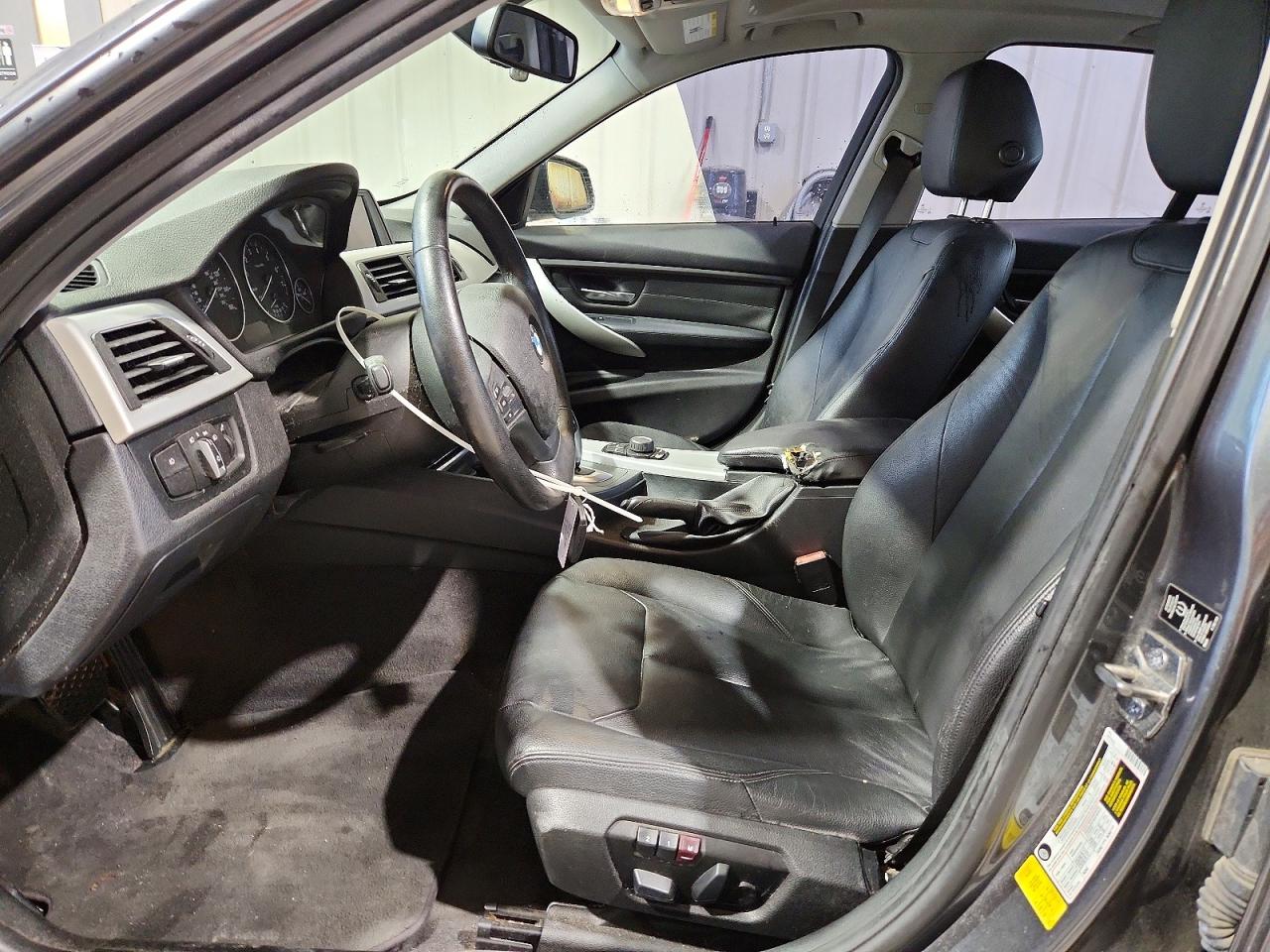 WBA3A5C51DF352552 · 2013 BMW 328 · 7/12