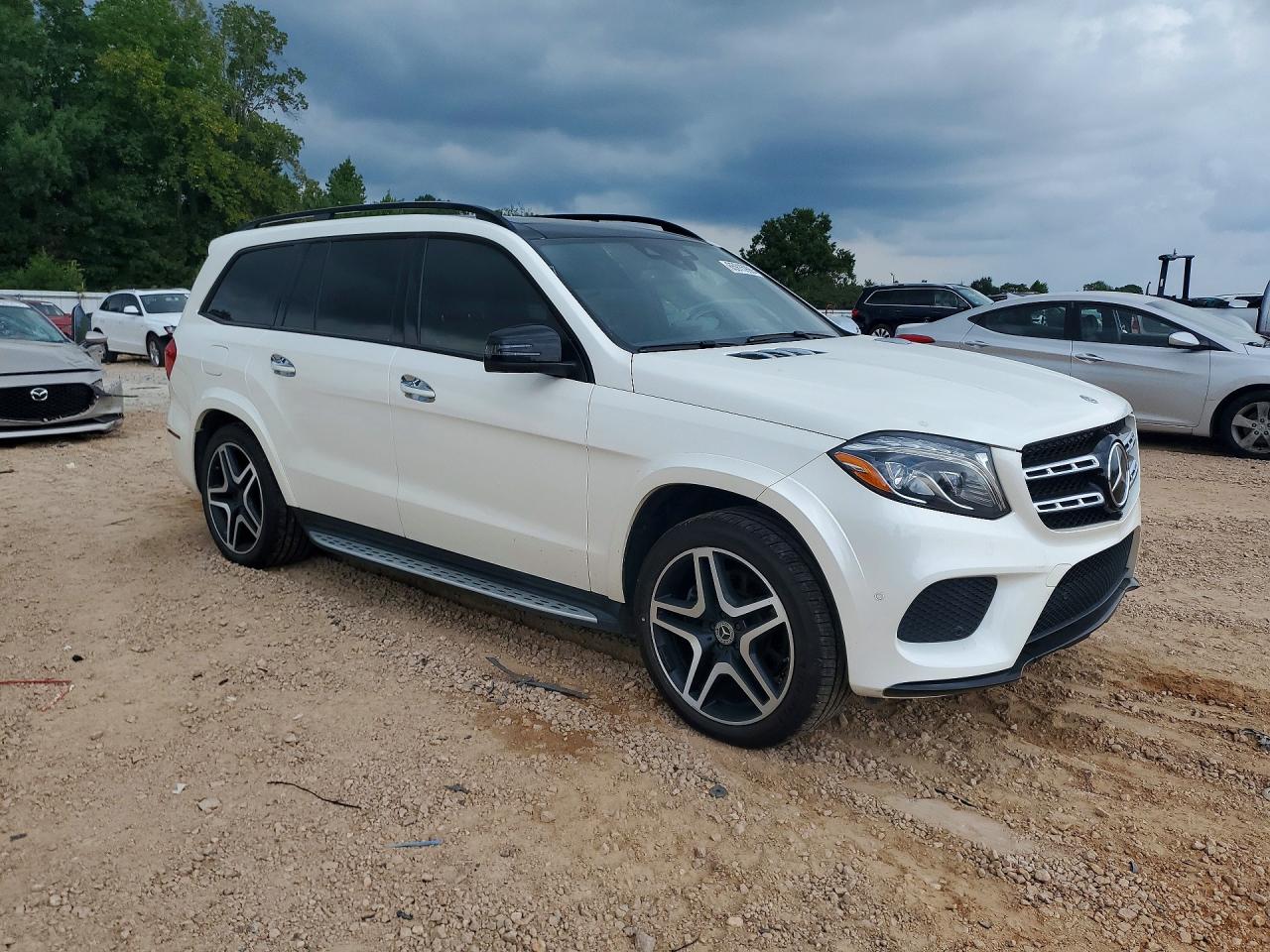 4JGDF7DE5JB033673 · 2018 MERCEDES-BENZ GLS · 4/13