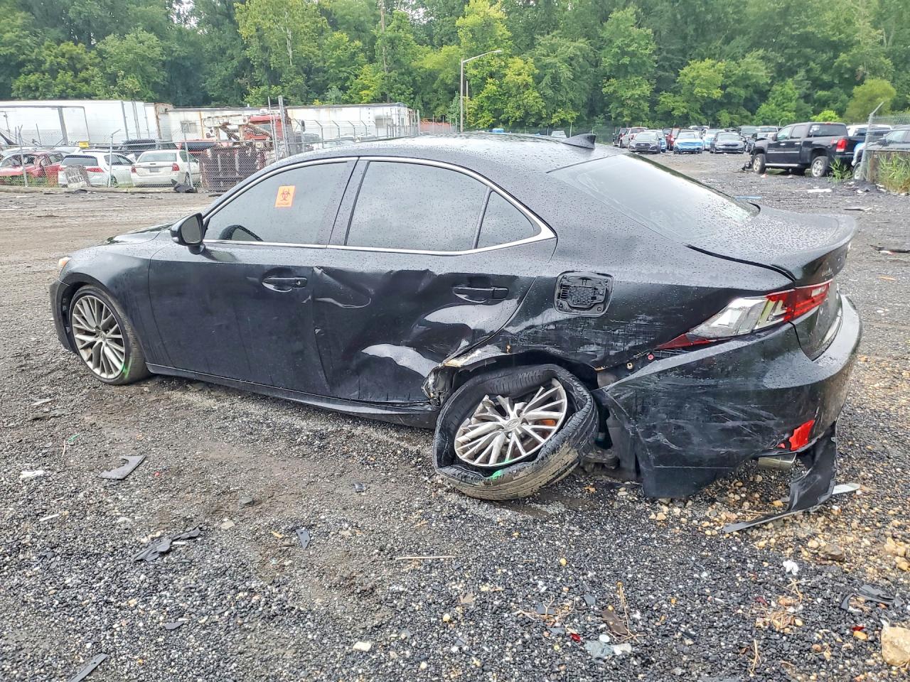 JTHCF1D21F5018479 · 2015 LEXUS IS · 2/12