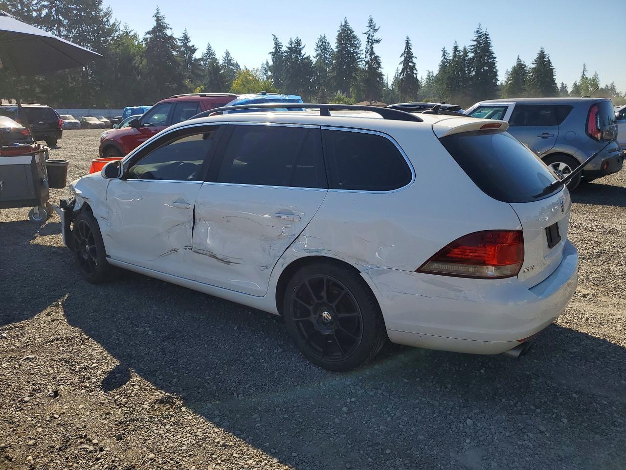 3VWPL7AJ4DM692172 · 2013 VOLKSWAGEN JETTA · 2/13