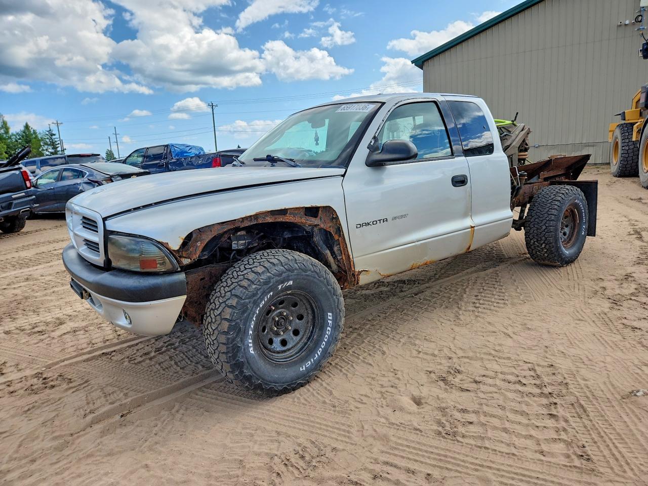 1B7GG32X82S697320 · 2002 DODGE DAKOTA