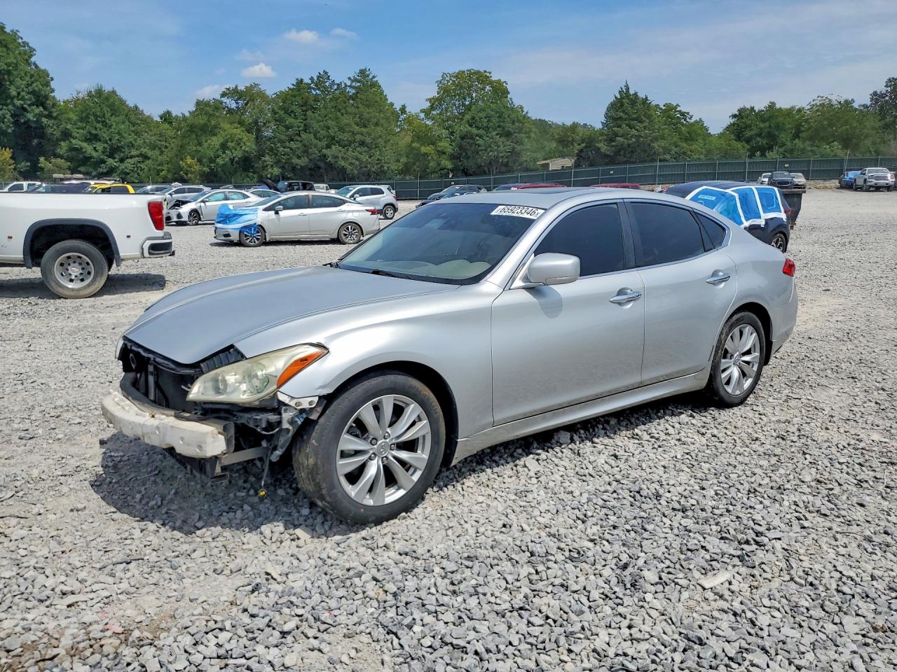 2011 INFINITI M37