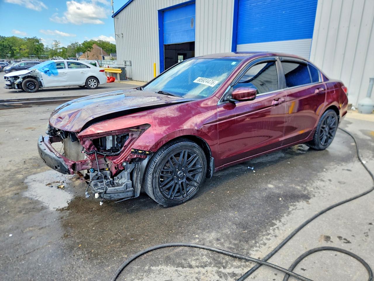 1HGCP2F31BA076170 · 2011 HONDA ACCORD