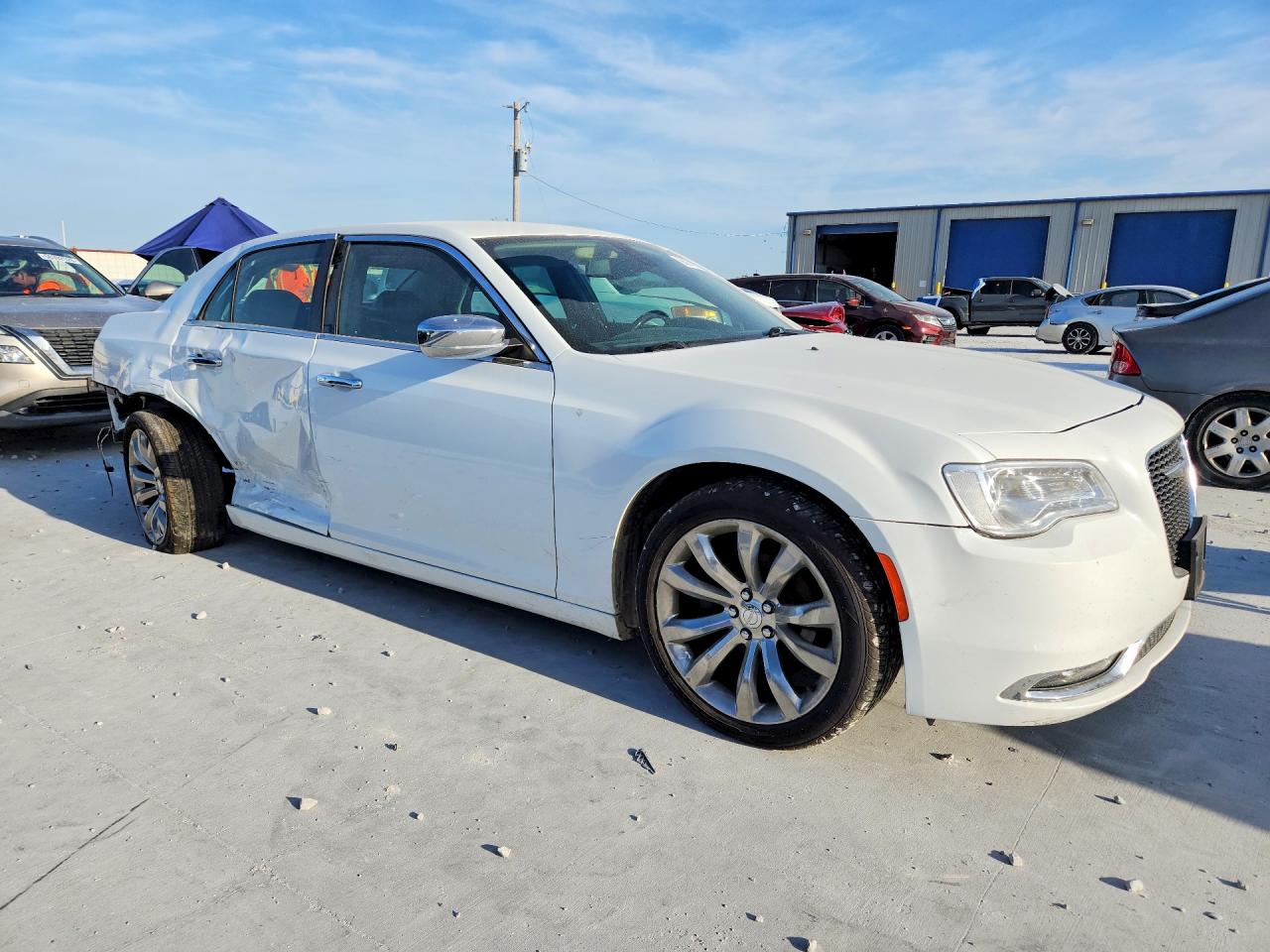 2C3CCAEG2JH193866 · 2018 CHRYSLER 300 · 4/12
