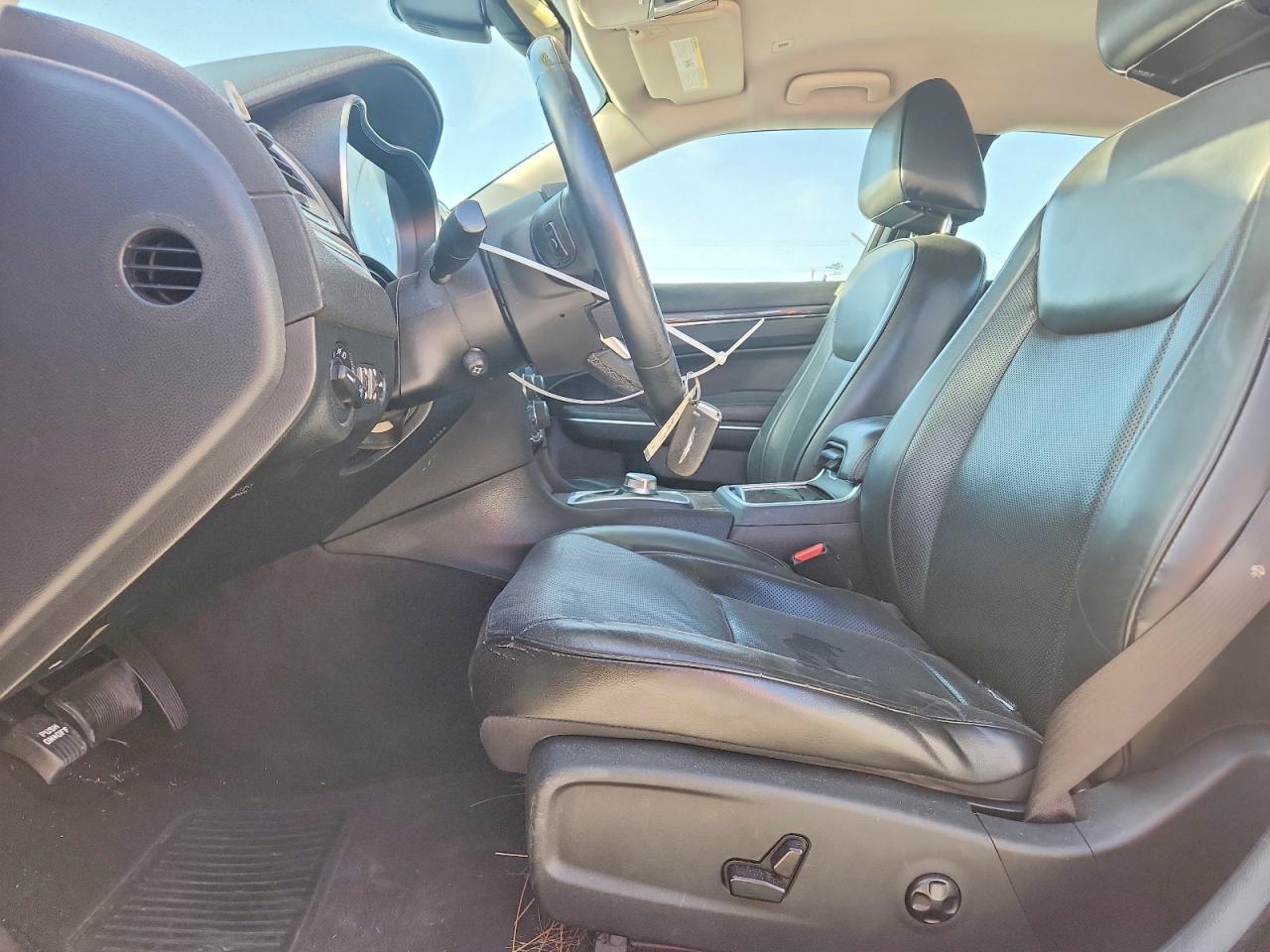 2C3CCAEG2JH193866 · 2018 CHRYSLER 300 · 7/12