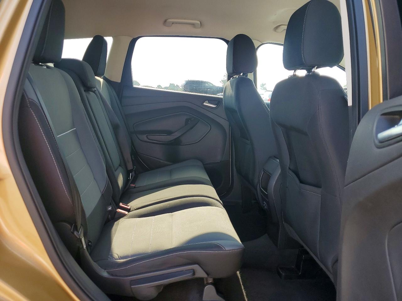 1FMCU9G98FUA44920 · 2015 FORD ESCAPE · 11/13