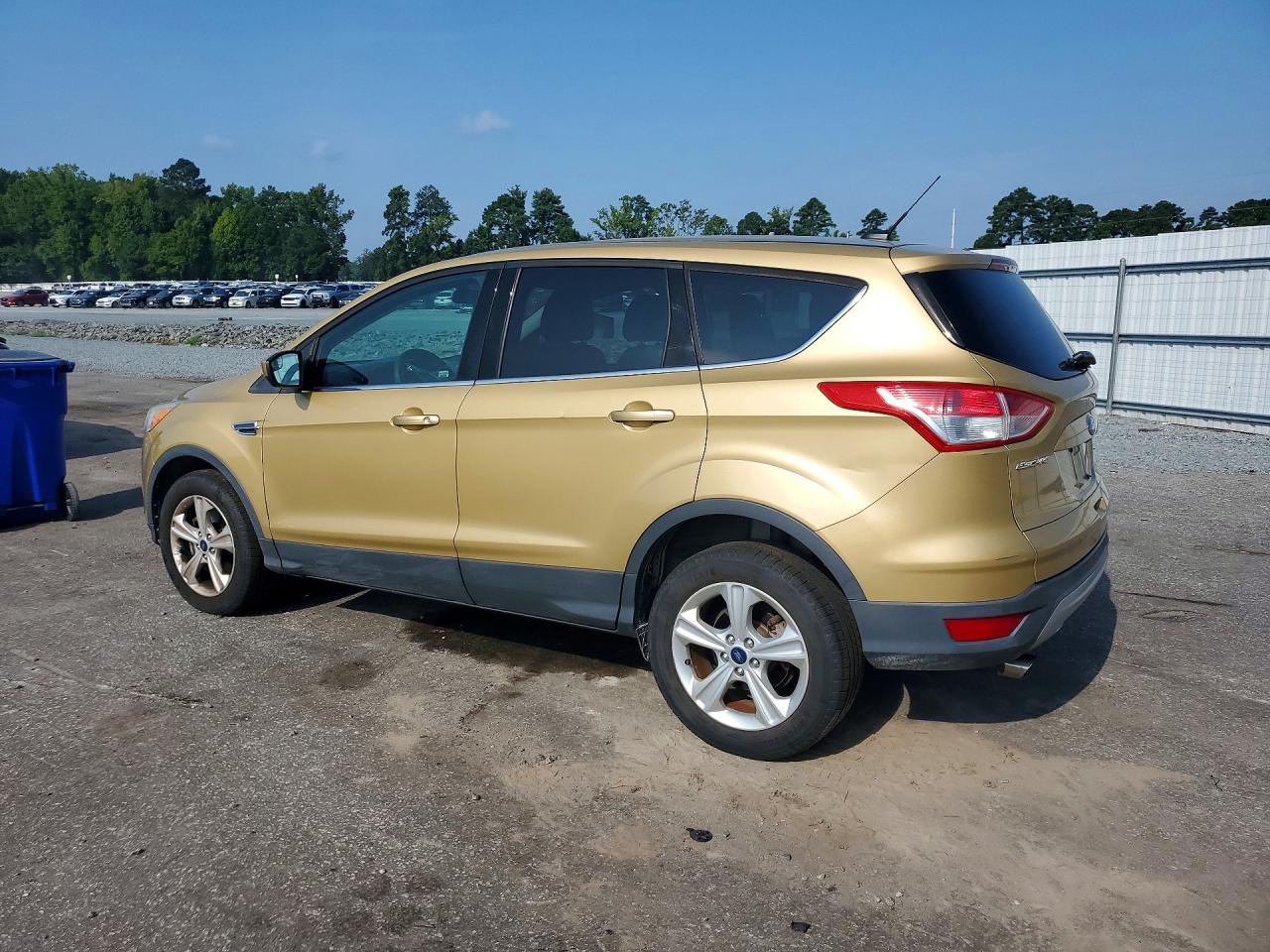 1FMCU9G98FUA44920 · 2015 FORD ESCAPE · 2/13