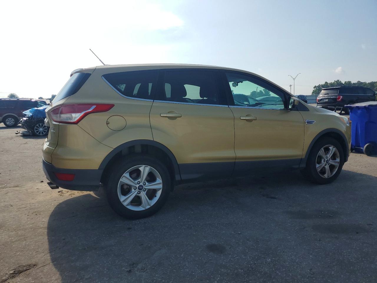 1FMCU9G98FUA44920 · 2015 FORD ESCAPE · 3/13