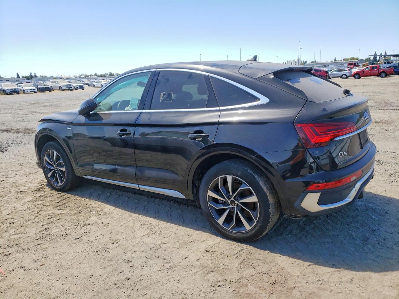WA14AAFY9N2047289 · 2022 AUDI Q5 · 2/12
