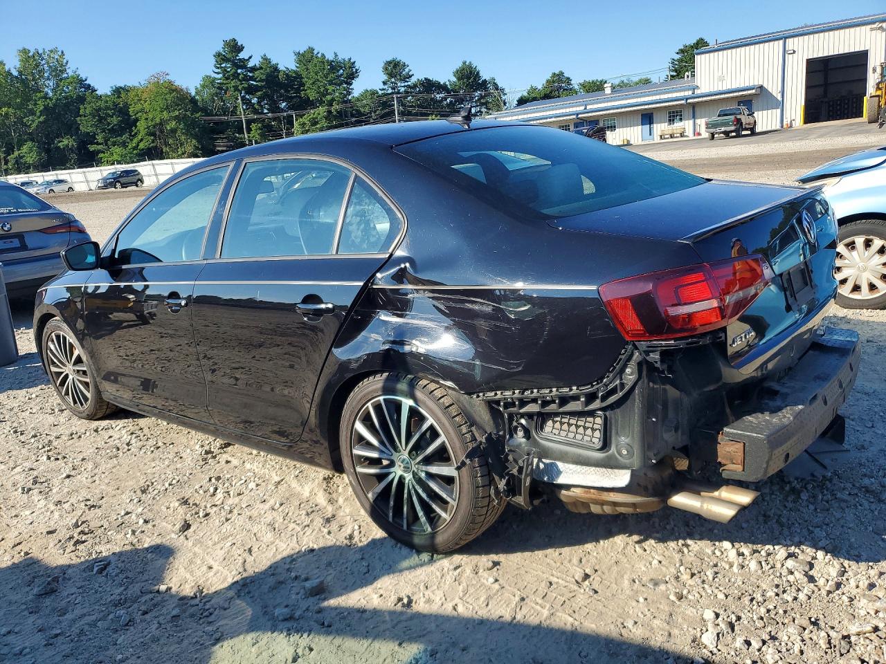3VWB17AJ3GM286548 · 2016 VOLKSWAGEN JETTA · 2/13
