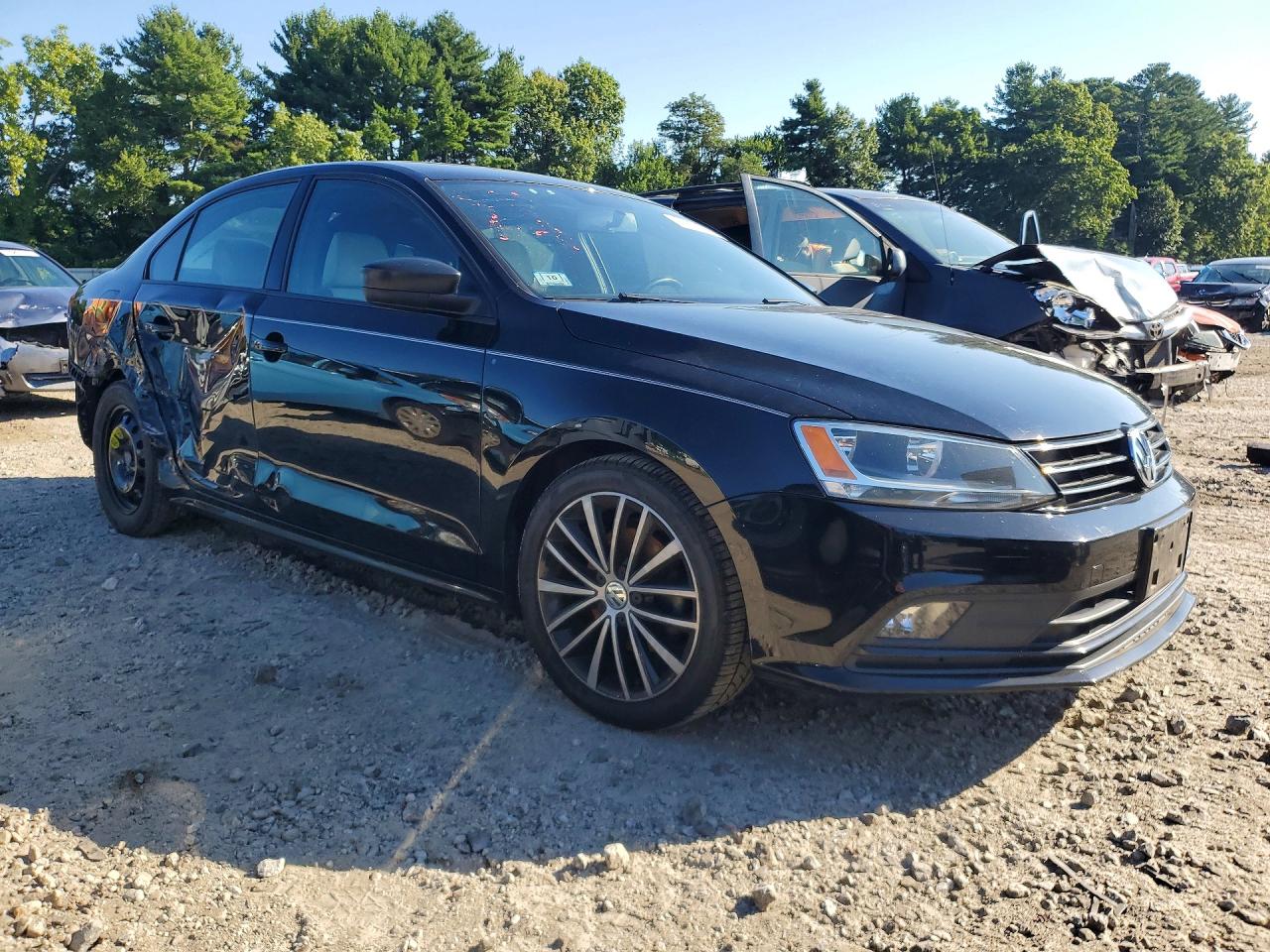 3VWB17AJ3GM286548 · 2016 VOLKSWAGEN JETTA · 4/13