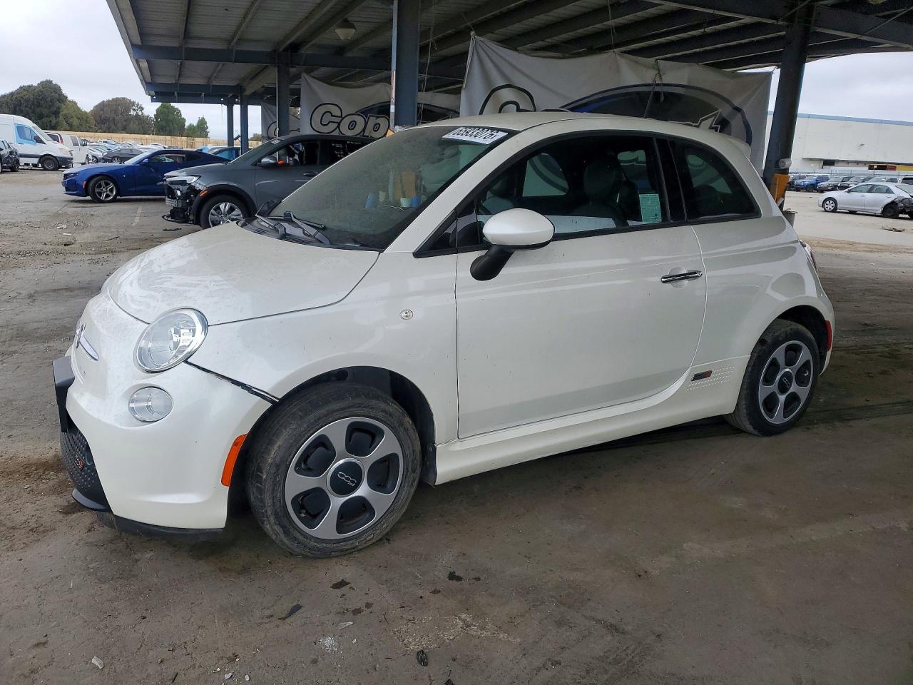 3C3CFFGE4GT152395 · 2016 FIAT 500