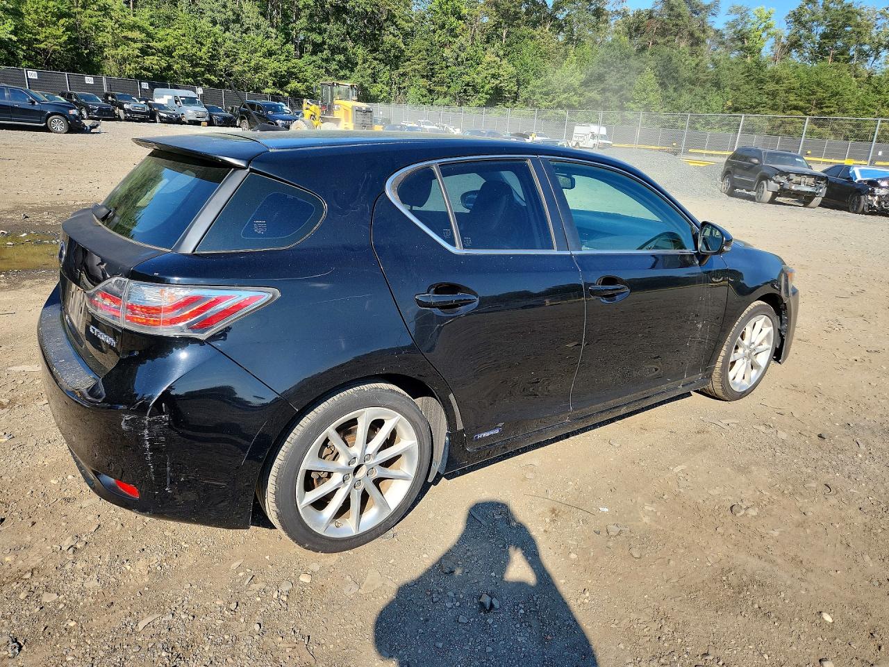 JTHKD5BH8B2037283 · 2011 LEXUS CT · 3/12