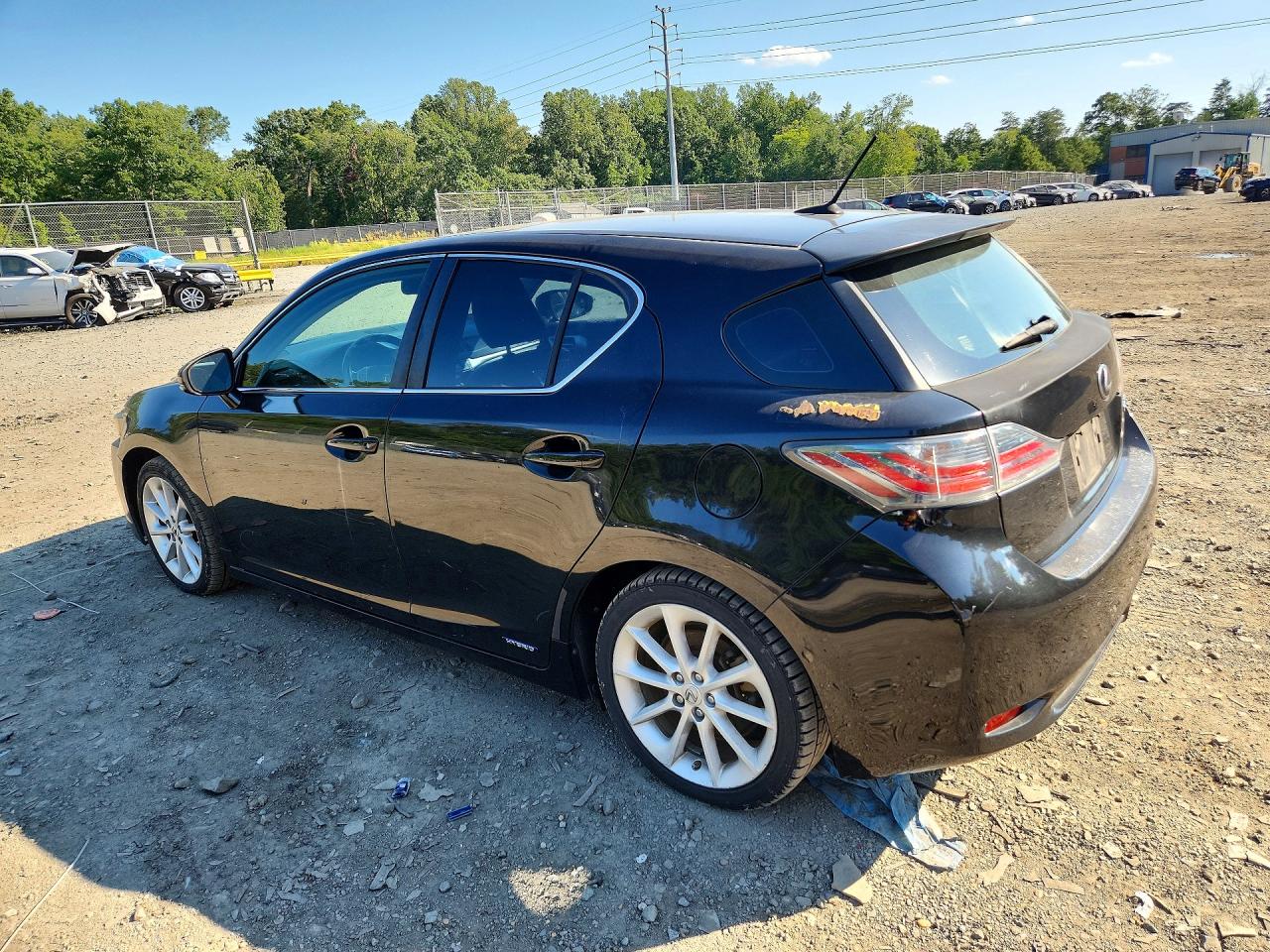 JTHKD5BH8B2037283 · 2011 LEXUS CT · 2/12