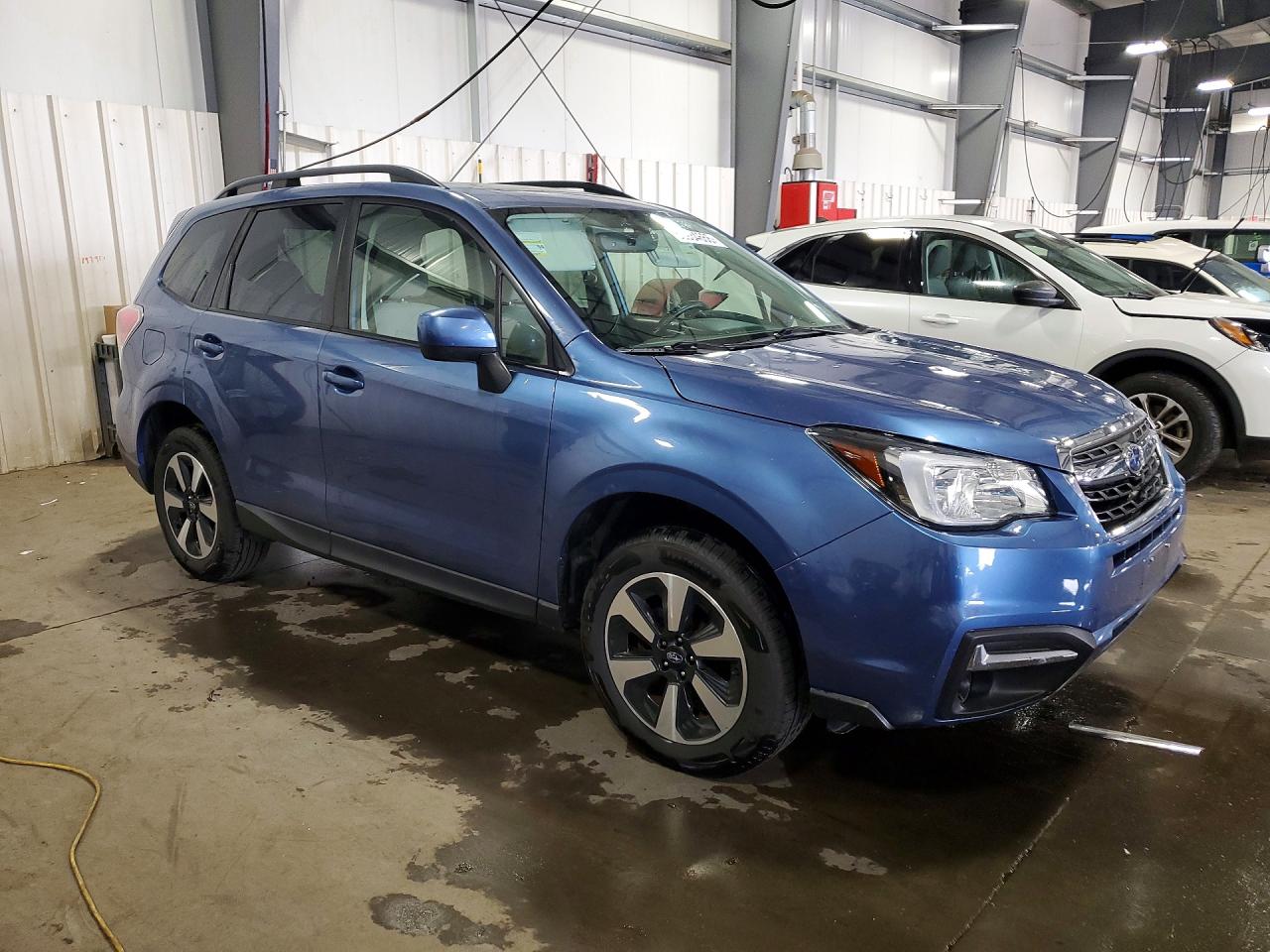 JF2SJAEC5HH401749 · 2017 SUBARU FORESTER · 4/13