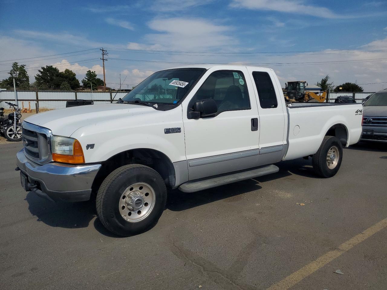 1FTNX21LX1EA33825 · 2001 FORD F250