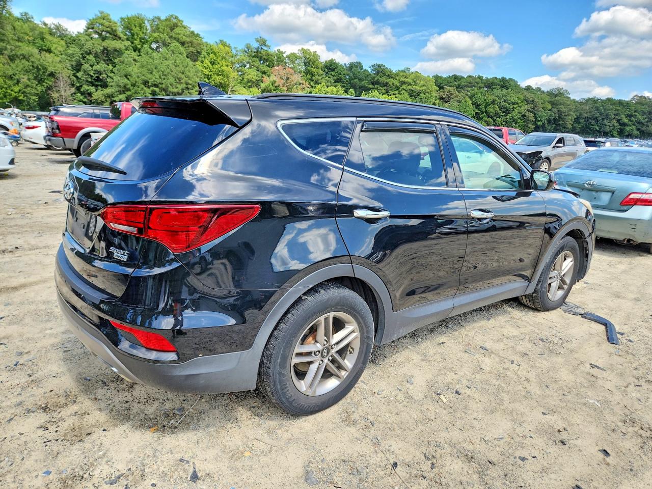 5NMZUDLB0HH008658 · 2017 HYUNDAI SANTA FE SPORT · 3/13
