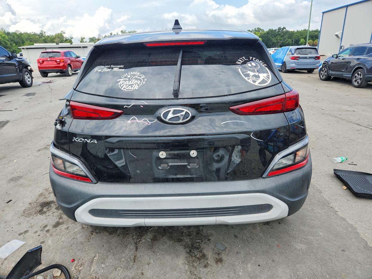 KM8K22AB5NU843010 · 2022 HYUNDAI KONA · 6/13