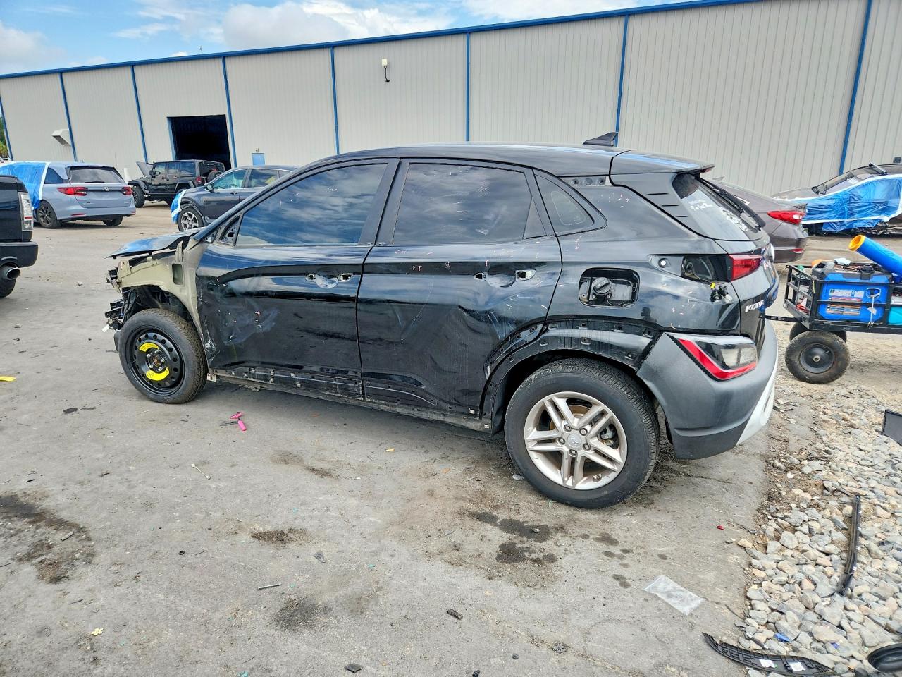 KM8K22AB5NU843010 · 2022 HYUNDAI KONA · 2/13