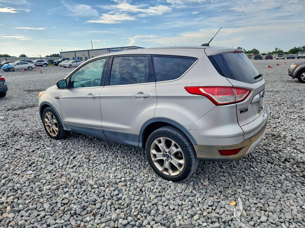 1FMCU0H95DUC55807 · 2013 FORD ESCAPE · 2/13