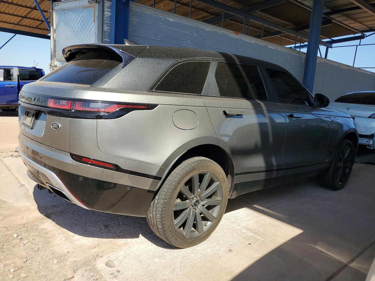 SALYL2RV8JA703340 · 2018 LAND ROVER RANGE ROVER VELAR · 3/13