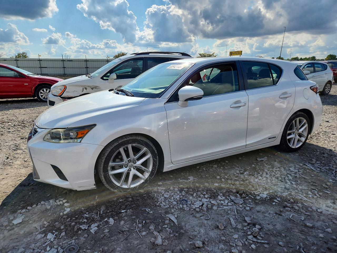JTHKD5BH3F2223643 · 2015 LEXUS CT