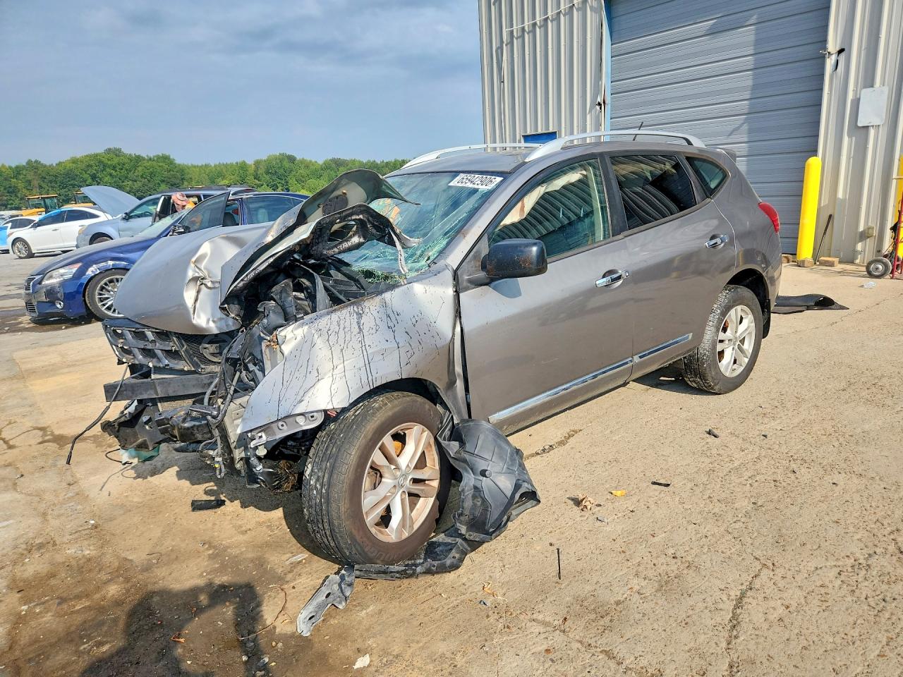 JN8AS5MT0FW671906 · 2015 NISSAN ROGUE SELECT