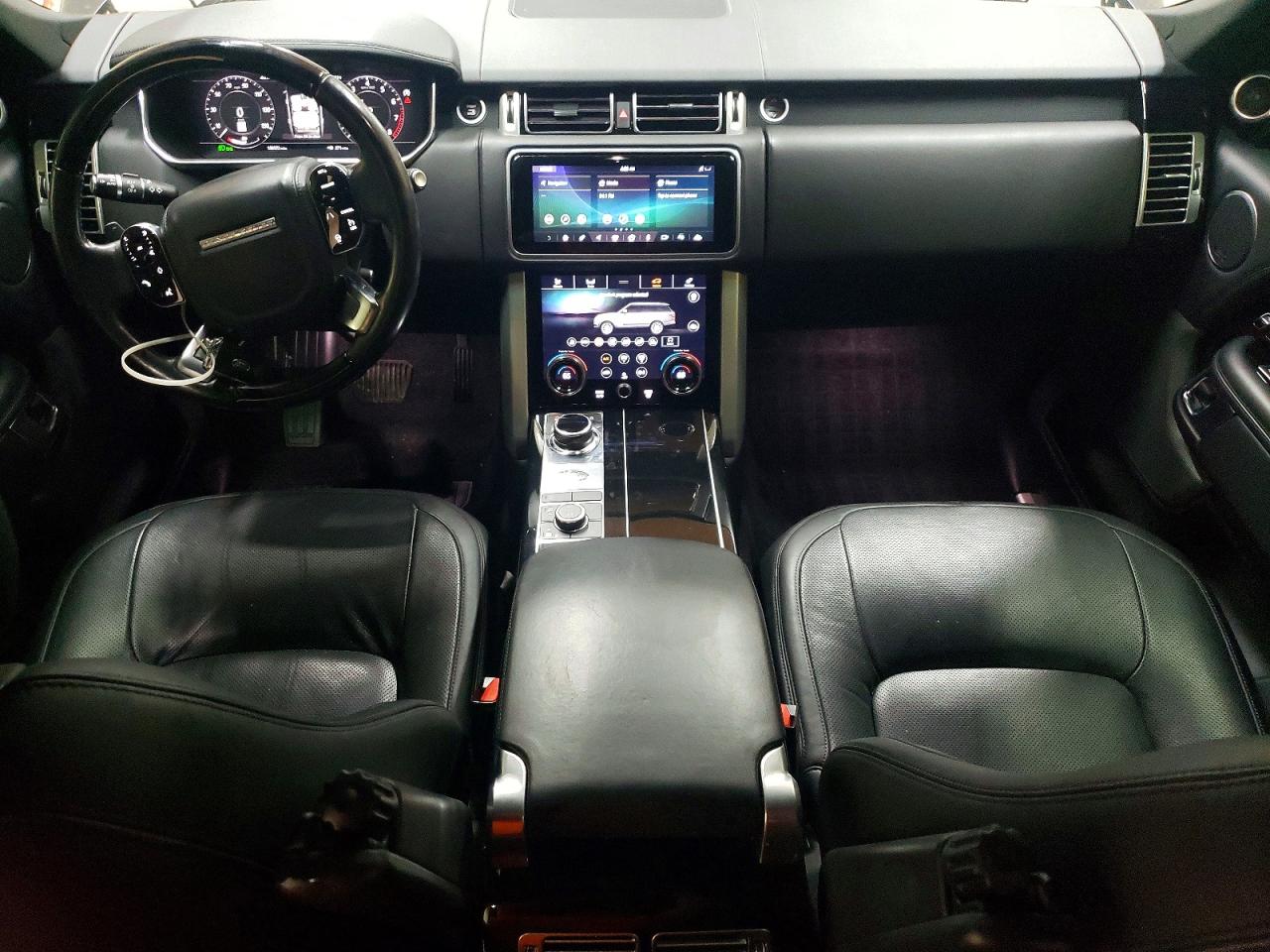 SALGS2SV7JA384697 · 2018 LAND ROVER RANGE ROVER · 8/13