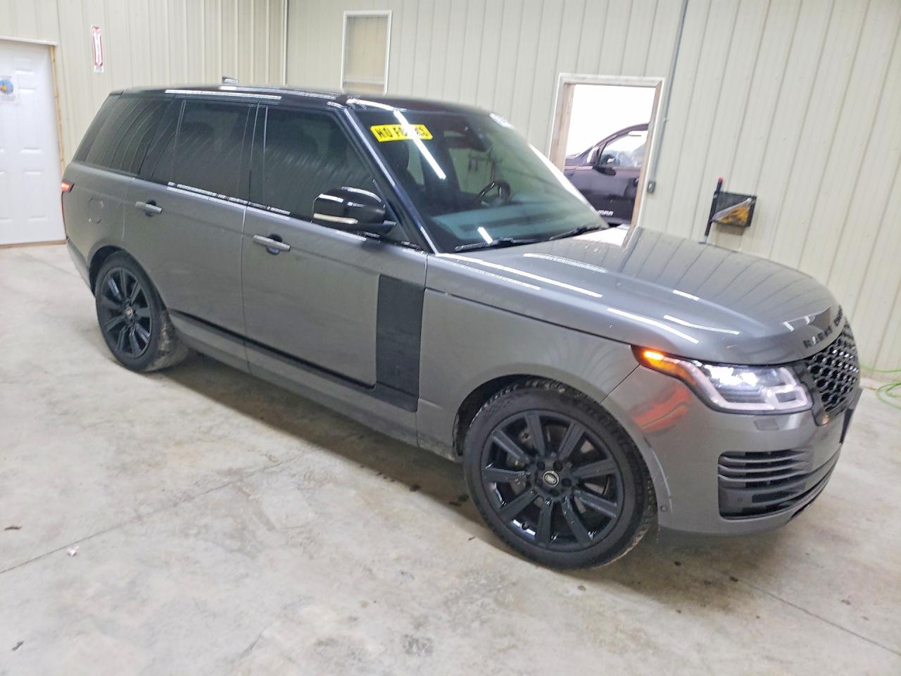 SALGS2SV7JA384697 · 2018 LAND ROVER RANGE ROVER · 4/13