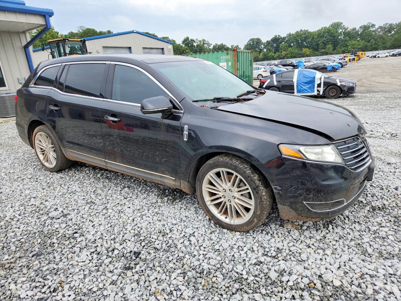 2LMHJ5AT6JBL00633 · 2018 LINCOLN MKT · 4/13