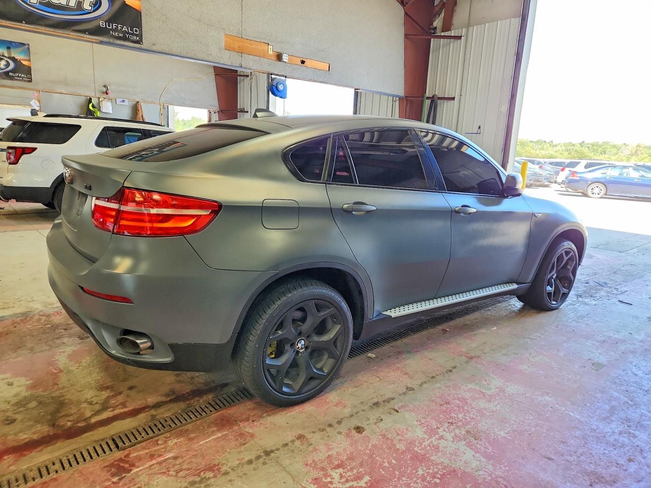 5UXFG2C5XE0C45471 · 2014 BMW X6 · 3/13