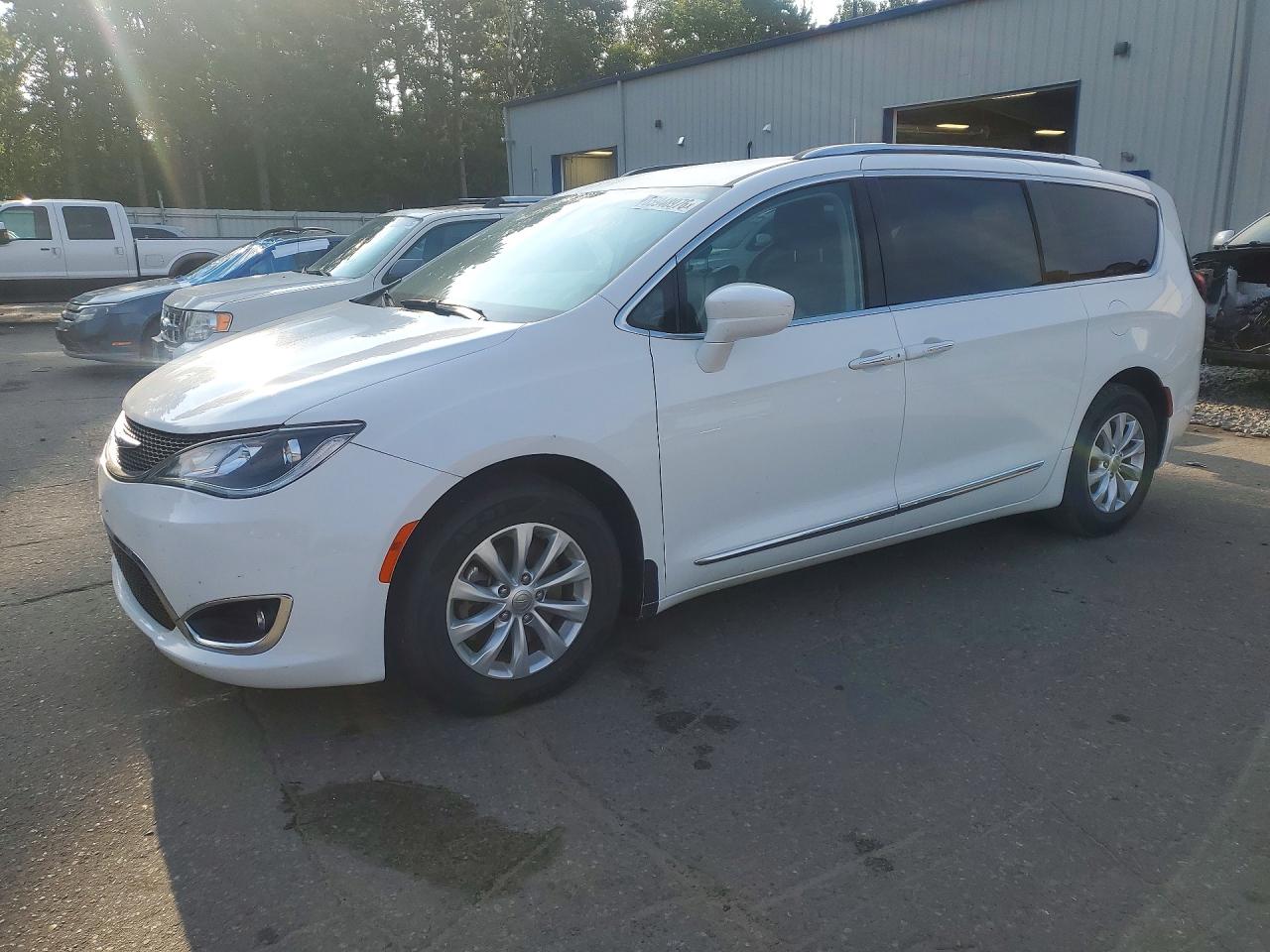 2018 CHRYSLER PACIFICA