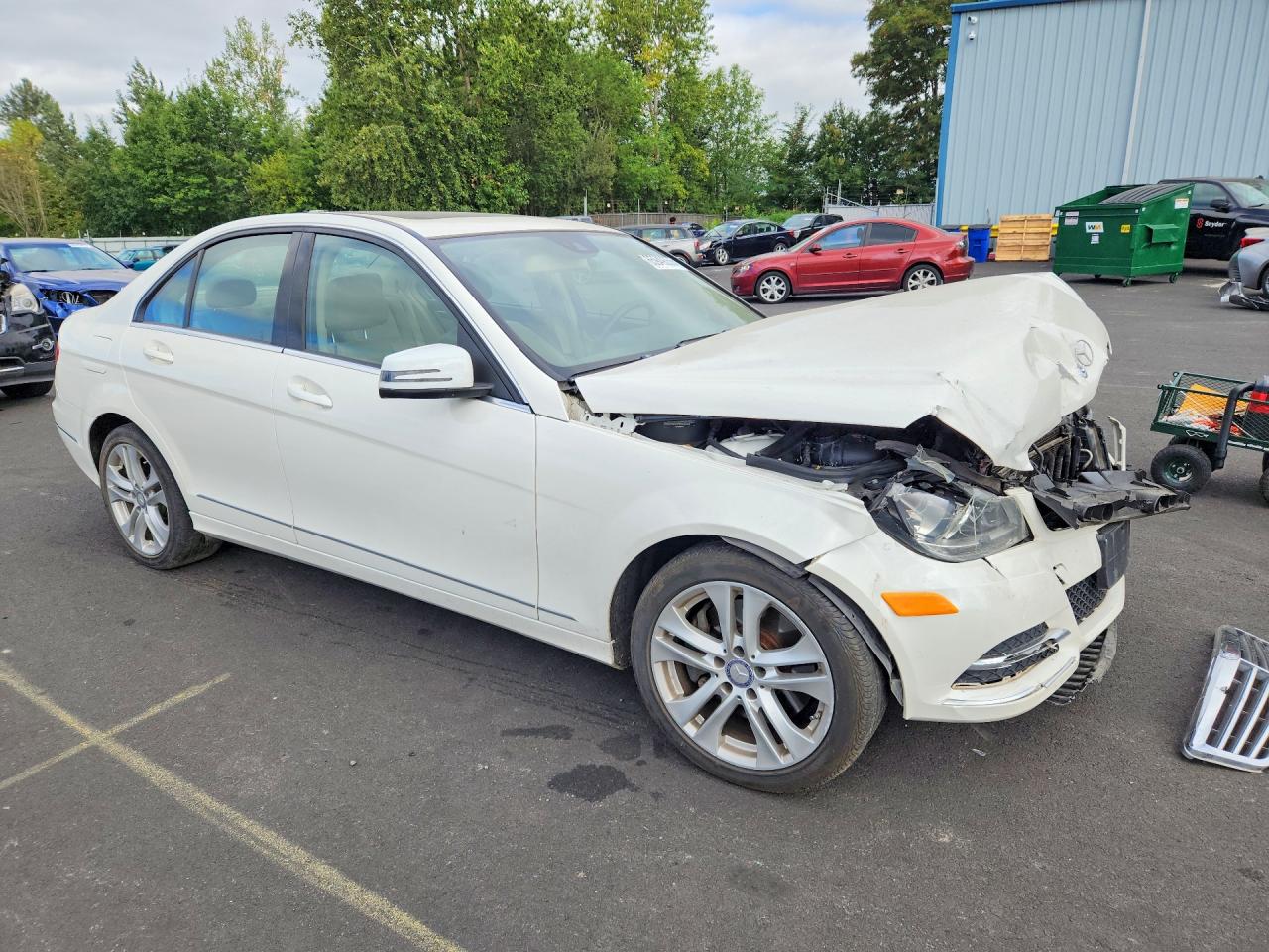 WDDGF8ABXER317112 · 2014 MERCEDES-BENZ C · 4/12