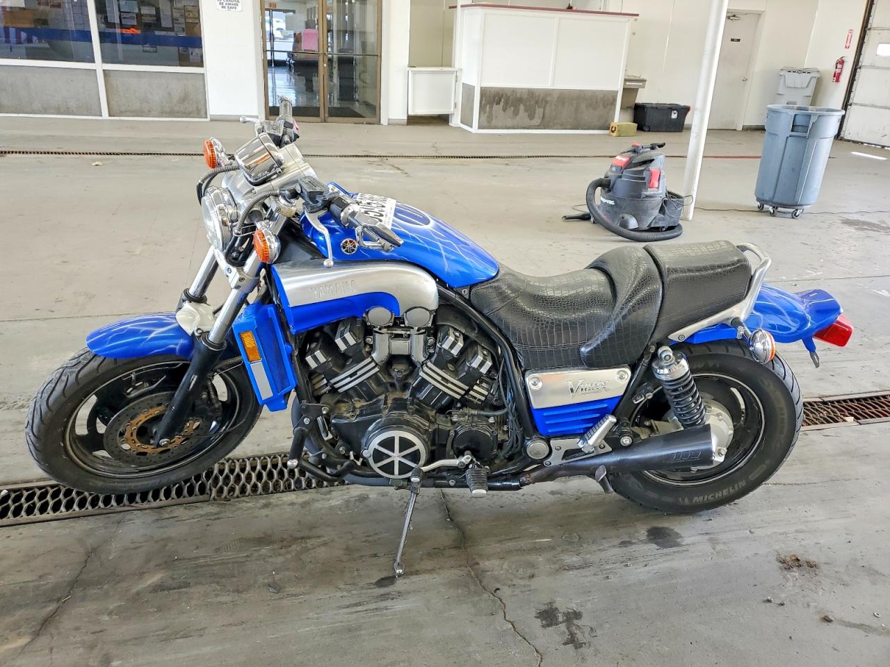 JYA2WEE04TA055526 · 1996 YAMAHA VMX12 · 3/9