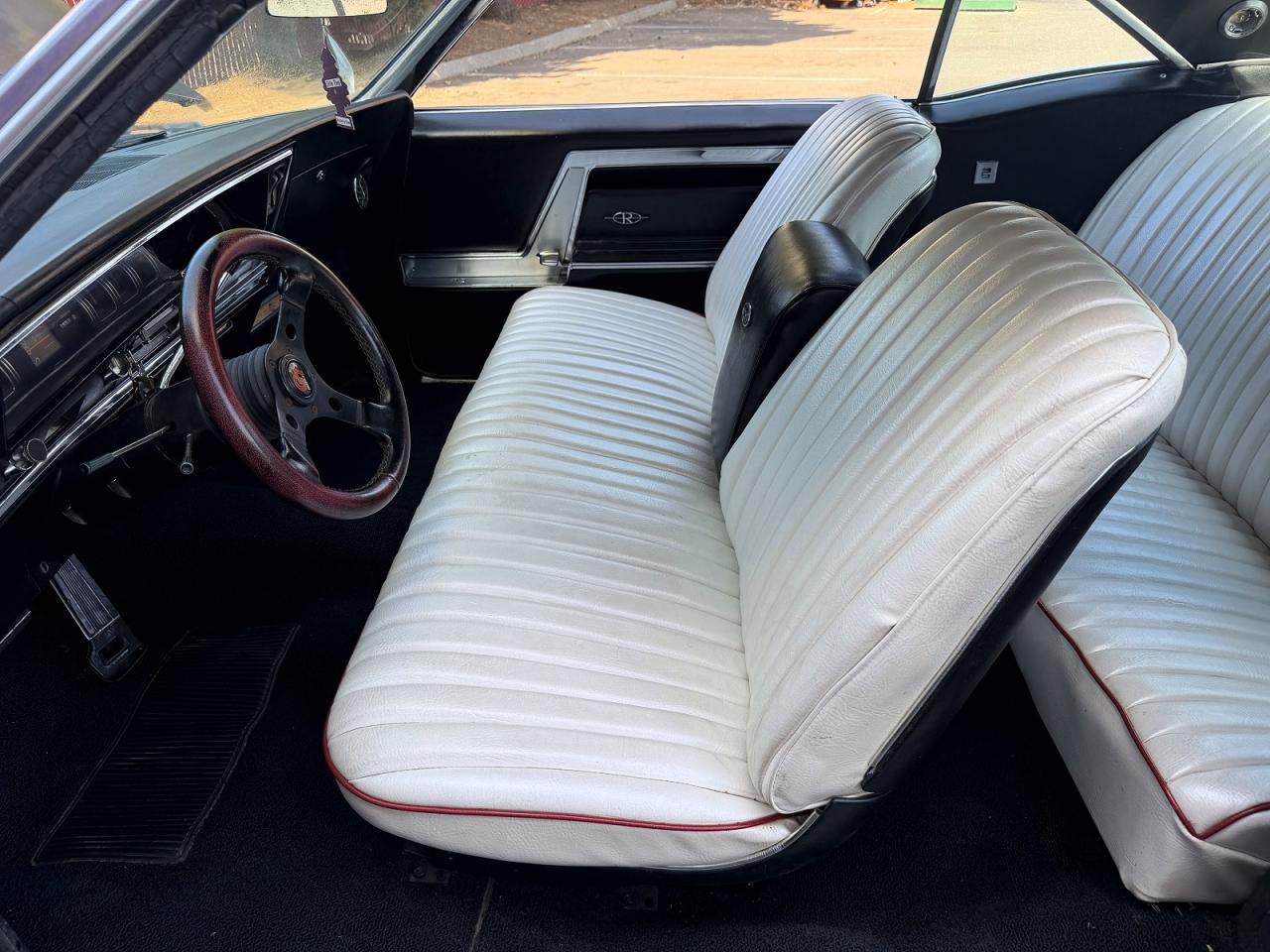 1966 BUICK RIVIERA · 5/10