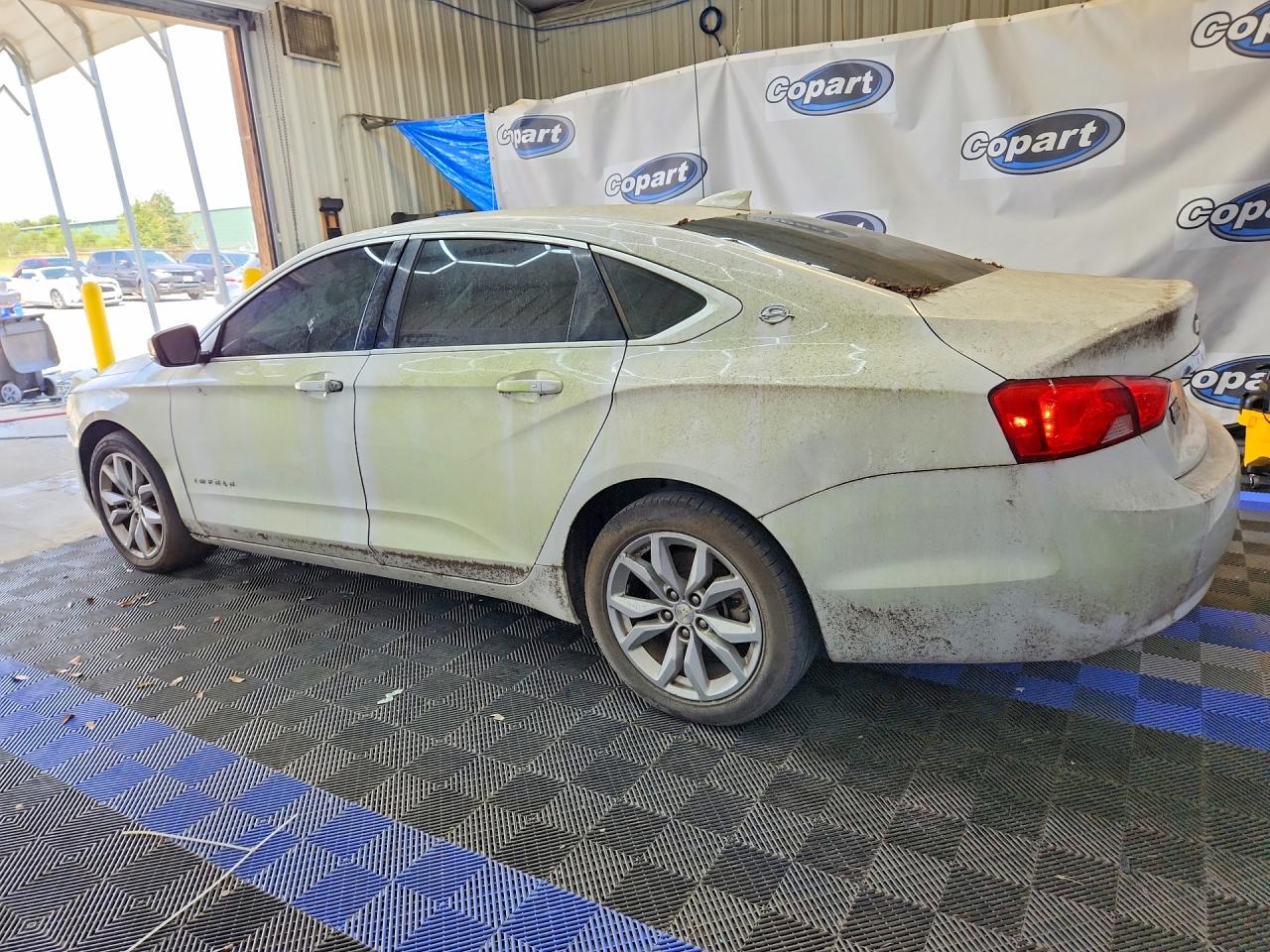 1G1105SA1JU101607 · 2018 CHEVROLET IMPALA · 2/12