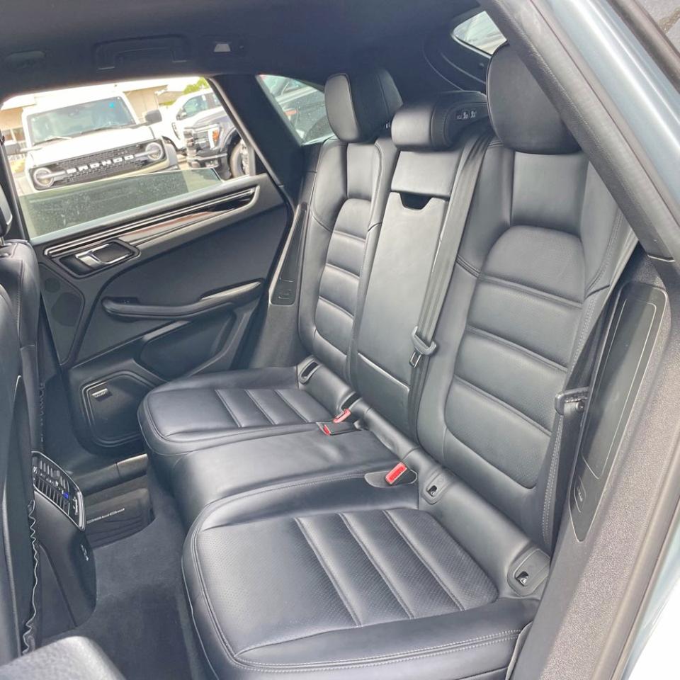 WP1AB2A57LLB30671 · 2020 PORSCHE MACAN · 6/14