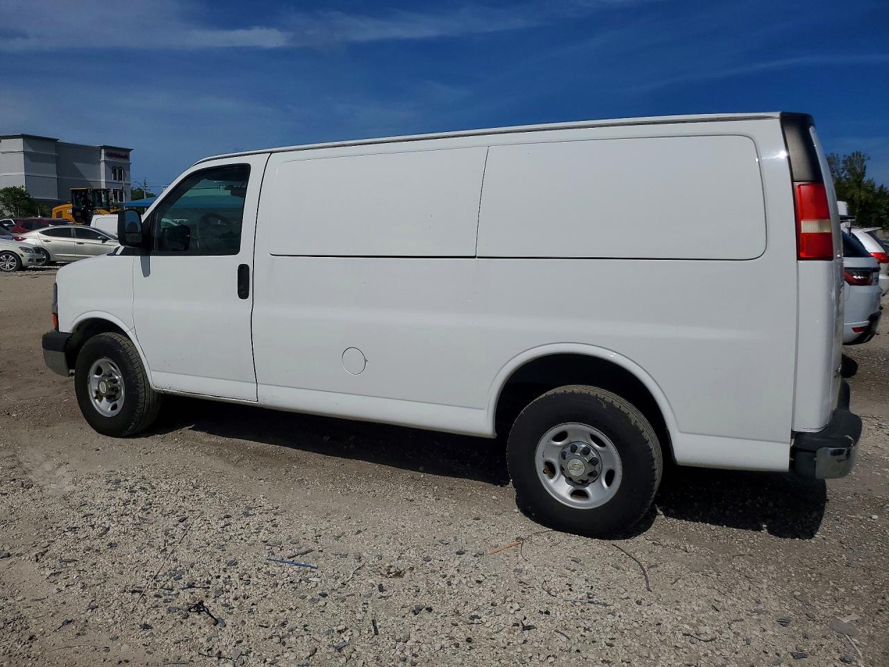 1GCWGFCA9E1213916 · 2014 CHEVROLET EXPRESS G2500 · 2/13